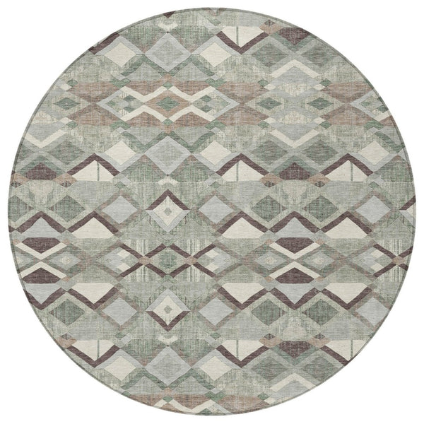 HomeRoots 5' Geometric Sage and Off-White Indoor Outdoor Area Rug - Stylish, Washable, and Durable Design 8' Round 608995