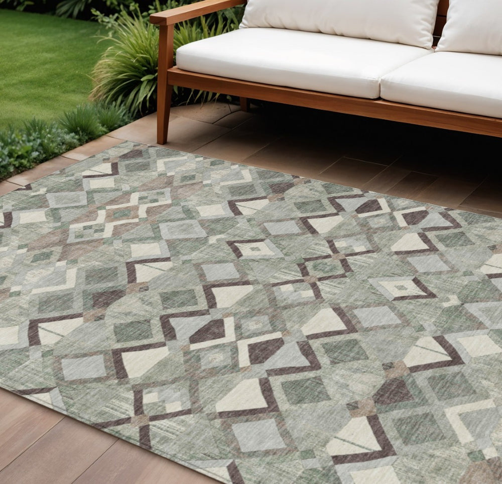 HomeRoots 5' Geometric Sage and Off-White Indoor Outdoor Area Rug - Stylish, Washable, and Durable Design 10' X 14' 608998