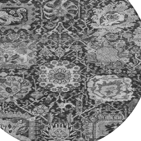 HomeRoots 5' Timeless Gray Damask Indoor Outdoor Area Rug - Elegant, Washable, Durable for Any Space 8' Round 609074