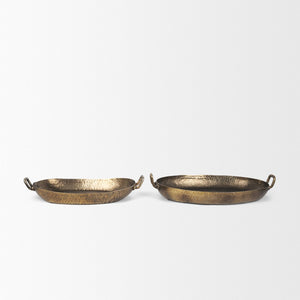 HomeRoots Set of Two Elegant Gold Oval Metal Handmade Serving Trays with Handles for Stylish Home Decor 609097