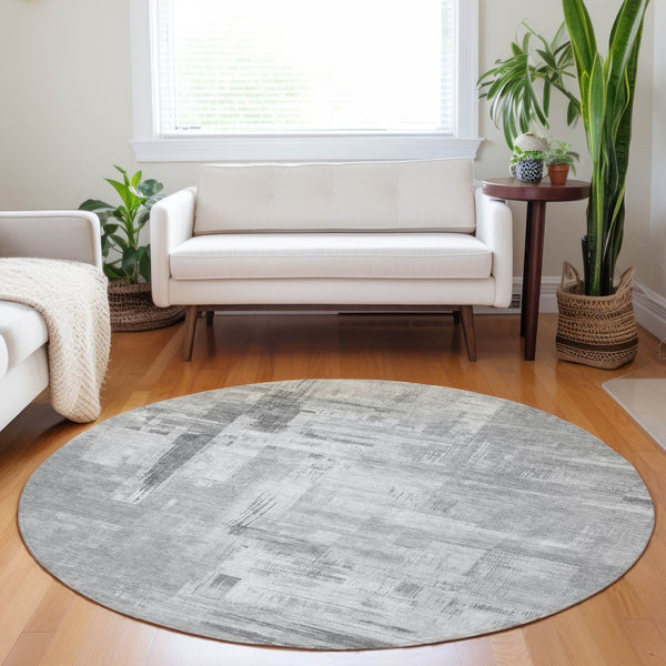 HomeRoots 5' Durable Gray and Off-White Abstract Washable Area Rug for Indoor and Outdoor High-Traffic Use 8' Round 609198