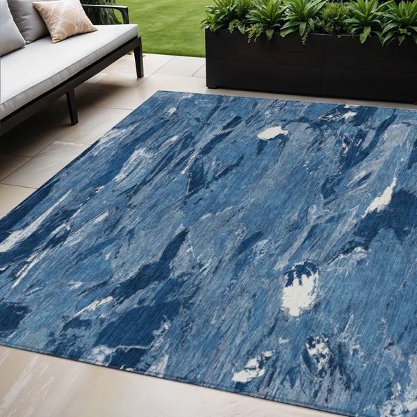 HomeRoots 5' Navy Blue and Blue Abstract Area Rug - Durable, Washable Indoor/Outdoor Design for Modern Spaces 5' X 8' 609257