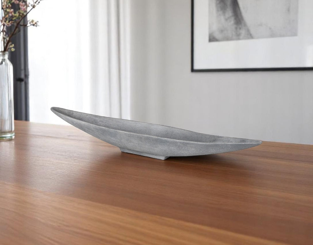 Homeroots 32" Gray Cast Aluminum Oval Centerpiece Bowl – Modern Handmade Decorative Tray For Unique Home Style   609346