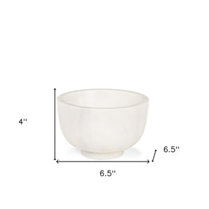 Homeroots 7" White Marble Round Decorative Bowl - Artisan-crafted Elegance For Serving & Home Décor Accents   609347