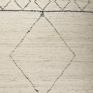 HomeRoots 8' X 10' Ivory & Gray Geometric Hand-Woven Area Rug – Artisan Crafted Soft Cotton for Modern Spaces 609370