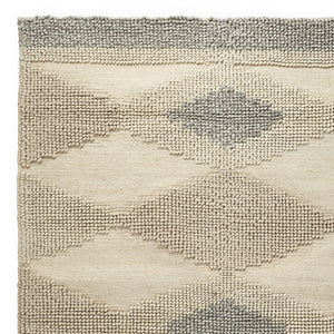 HomeRoots 5' Hand-Woven Wool Area Rug in Beige, Brown & Gray - Modern Geometric Design for Elegant Spaces 5' X 8' 609371