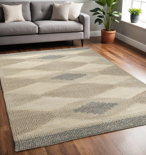 HomeRoots 5' Hand-Woven Wool Area Rug in Beige, Brown & Gray - Modern Geometric Design for Elegant Spaces 5' X 8' 609371