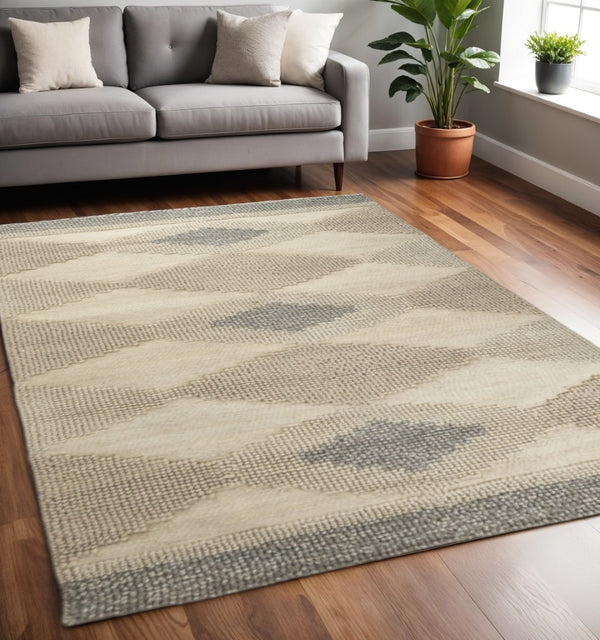 HomeRoots 5' Hand-Woven Wool Area Rug in Beige, Brown & Gray - Modern Geometric Design for Elegant Spaces 5' X 8' 609371