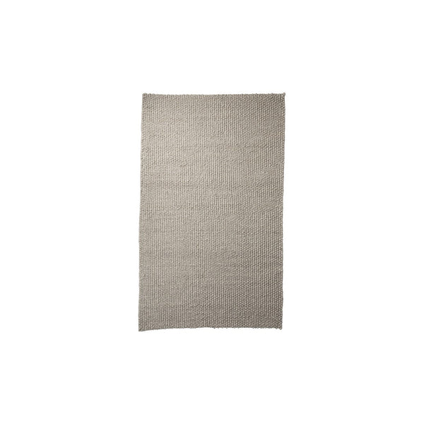 HomeRoots 5' Hand-Woven Beige Berber Area Rug - Artisanal Softness, Timeless Style & Unique Comfort for Any Space 5' X 8' 609385
