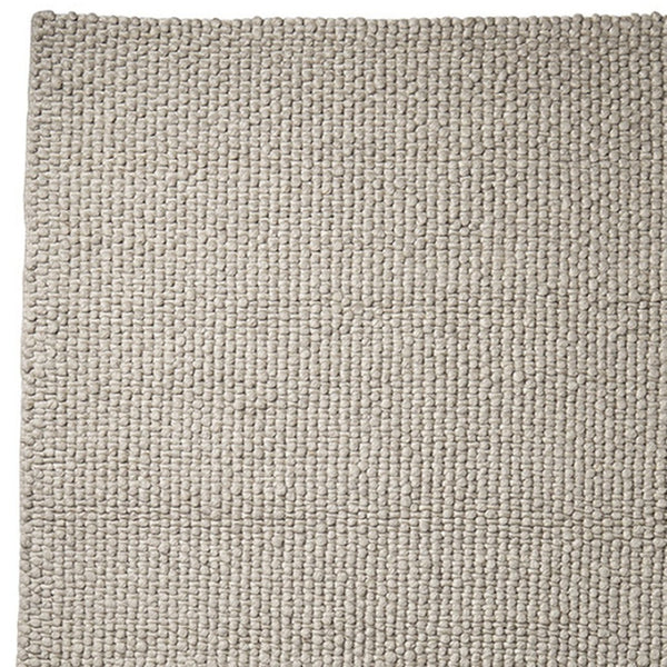 HomeRoots 5' Hand-Woven Beige Berber Area Rug - Artisanal Softness, Timeless Style & Unique Comfort for Any Space 5' X 8' 609385