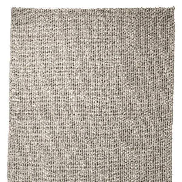 HomeRoots 5' Hand-Woven Beige Berber Area Rug - Artisanal Softness, Timeless Style & Unique Comfort for Any Space 5' X 8' 609385