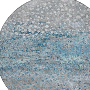 HomeRoots 5' Gray and Silver Abstract Area Rug – Modern, Washable, Stain-Resistant, Indoor/Outdoor Durability 8' Round 609458