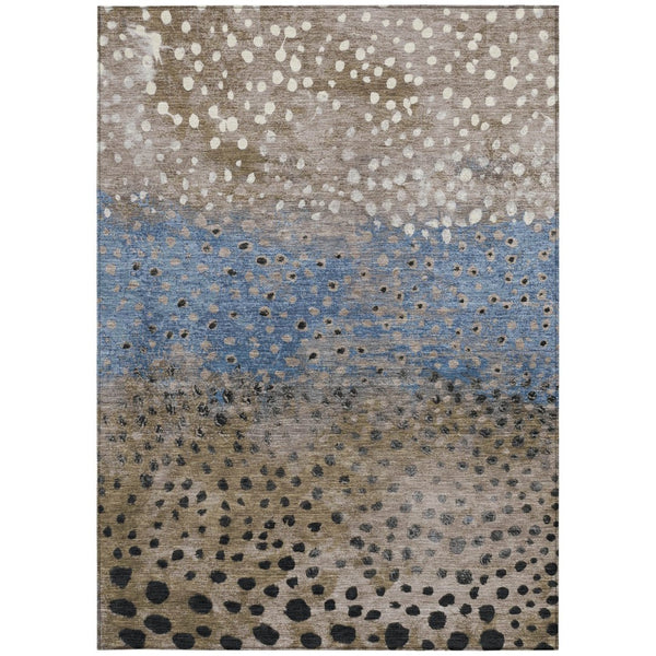 HomeRoots 5' Khaki and Taupe Abstract Indoor Outdoor Area Rug - Modern Design, Easy Care, Pet-Friendly Solution 5' X 8' 609463