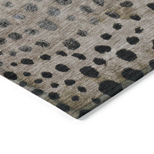 HomeRoots 5' Khaki and Taupe Abstract Indoor Outdoor Area Rug - Modern Design, Easy Care, Pet-Friendly Solution 10' X 14' 609467