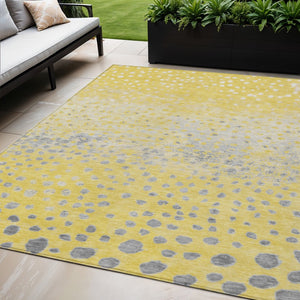 HomeRoots 5' Yellow and Gold Abstract Area Rug - Durable, Washable Indoor/Outdoor Design for Modern Spaces 5' X 8' 609469