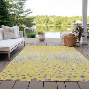 HomeRoots 5' Yellow and Gold Abstract Area Rug - Durable, Washable Indoor/Outdoor Design for Modern Spaces 5' X 8' 609469