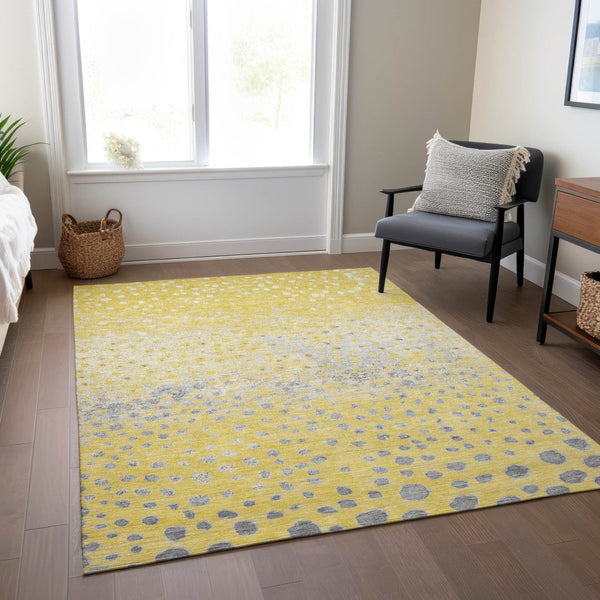 HomeRoots 5' Yellow and Gold Abstract Area Rug - Durable, Washable Indoor/Outdoor Design for Modern Spaces 5' X 8' 609469