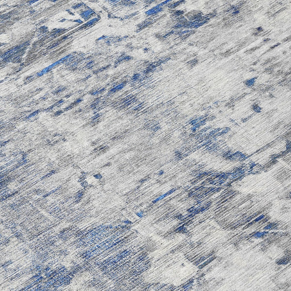 HomeRoots 5' Blue Floral Washable Area Rug - Durable, Stylish Design for Indoor and Outdoor High-Traffic Use 8' Round 609530