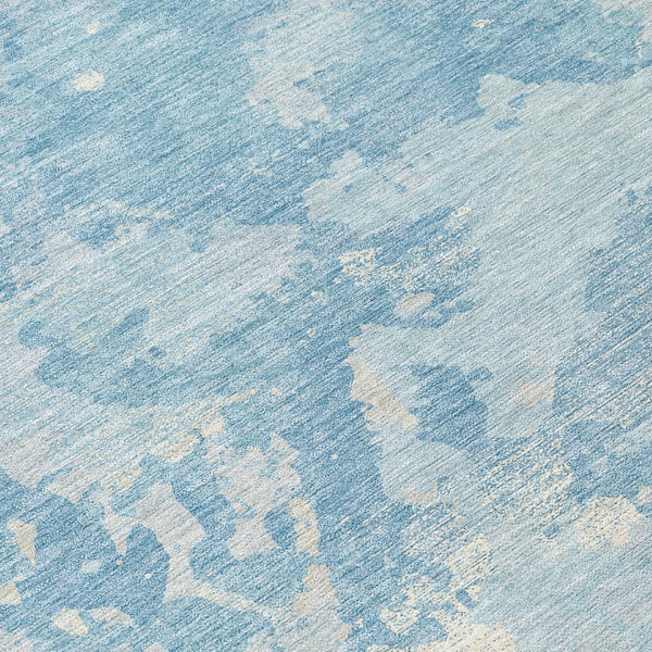 HomeRoots 5' Sky Blue and Denim Blue Abstract Rug - Washable Indoor/Outdoor Area Rug for Modern Spaces 8' Round 609578