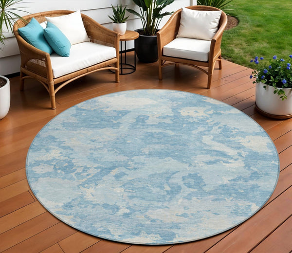 HomeRoots 5' Sky Blue and Denim Blue Abstract Rug - Washable Indoor/Outdoor Area Rug for Modern Spaces 8' Round 609578