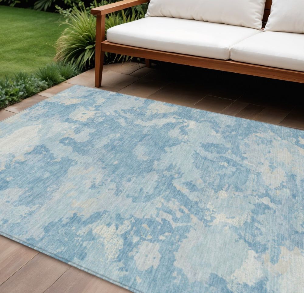 HomeRoots 5' Sky Blue and Denim Blue Abstract Rug - Washable Indoor/Outdoor Area Rug for Modern Spaces 8' X 10' 609579
