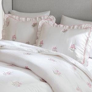 English Elm 3-piece Floral Embroidered Quilt Set Ruffled Trim Romantic Bedding for Full Queen Beds White+Pink B035P463192