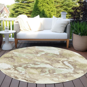 HomeRoots 5' Stylish Taupe and Ivory Abstract Area Rug - Washable, Durable, Perfect for Indoor & Outdoor Use 8' Round 609842