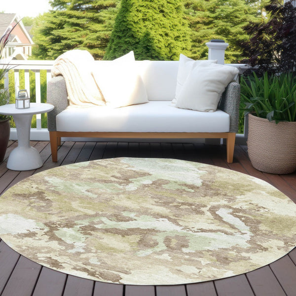 HomeRoots 5' Stylish Taupe and Ivory Abstract Area Rug - Washable, Durable, Perfect for Indoor & Outdoor Use 8' Round 609842
