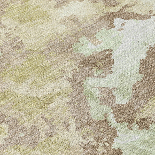 HomeRoots 5' Stylish Taupe and Ivory Abstract Area Rug - Washable, Durable, Perfect for Indoor & Outdoor Use 8' Round 609842