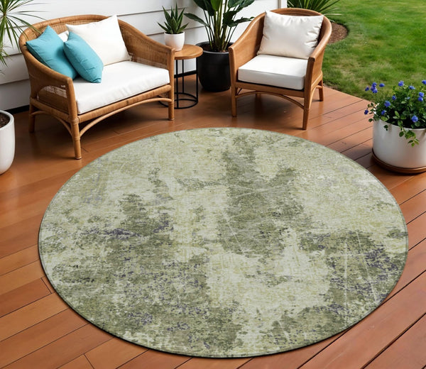 HomeRoots 5' Modern Artichoke and Fern Green Abstract Washable Area Rug for Indoor and Outdoor Spaces 8' Round 609848