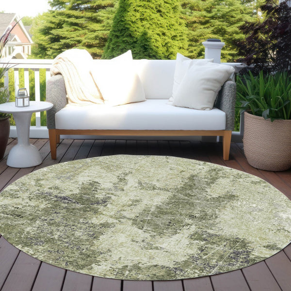 HomeRoots 5' Modern Artichoke and Fern Green Abstract Washable Area Rug for Indoor and Outdoor Spaces 8' Round 609848