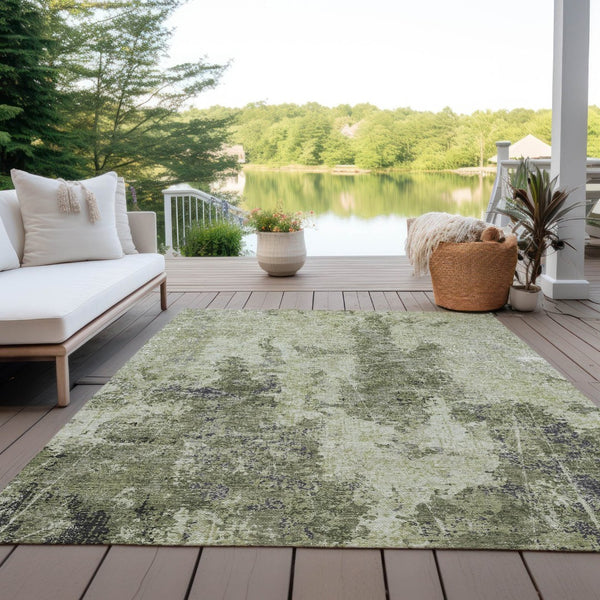 HomeRoots 5' Modern Artichoke and Fern Green Abstract Washable Area Rug for Indoor and Outdoor Spaces 9' X 12' 609850