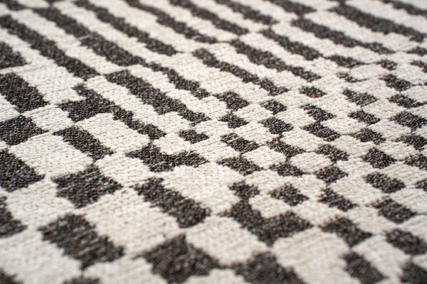 8 Ft Round Washable Berber Rug Recycled Fibers Geometric Pattern Uv Resistant