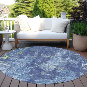 HomeRoots 5' Navy Blue and Denim Abstract Area Rug - Washable, Durable Design for Indoor and Outdoor Use 8' Round 610410