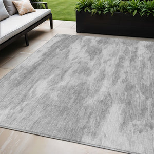 HomeRoots 5' Stylish Silver and Gray Abstract Area Rug - Durable, Washable, Perfect for Indoor or Outdoor Spaces 5' X 8' 610445