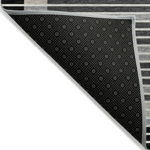 HomeRoots 8' Round Black and Beige Striped Area Rug – Stylish, Washable, Durable for Indoor & Outdoor Spaces 610458