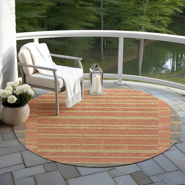 HomeRoots 5' Stylish Pewter and Gold Striped Area Rug for Indoor/Outdoor Spaces - Durable & Washable Design 8' Round 610500