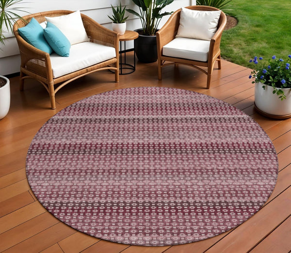 HomeRoots 5' Durable Red and Burgundy Striped Area Rug for Indoor and Outdoor Spaces – Machine Washable & Stylish 8' Round 610590
