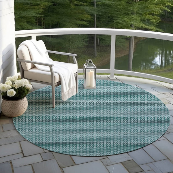 HomeRoots 5' Coastal-Inspired Teal Blue and Aqua Striped Washable Area Rug for Indoor and Outdoor Spaces 8' Round 610614