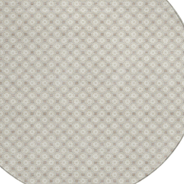 HomeRoots 5' Elegant Beige and Ivory Floral Area Rug – Durable, Washable Design for Indoor & Outdoor Spaces 8' Round 610632