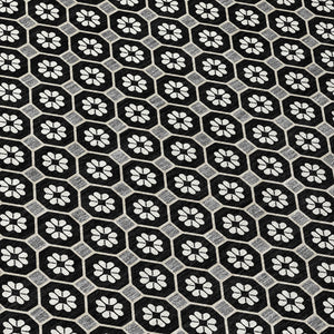 HomeRoots 5' Elegant Black and Gray Floral Washable Area Rug for Indoor and Outdoor Spaces, Durable Design 5' X 8' 610637