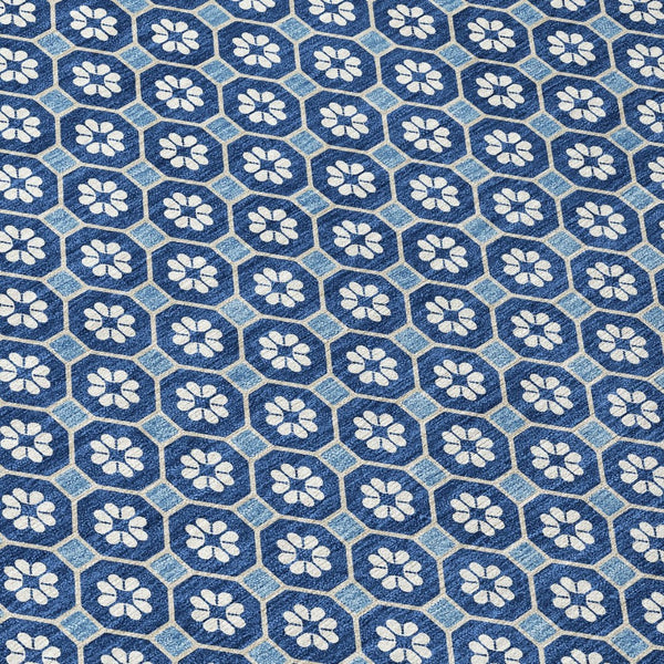 HomeRoots 5' Durable Blue Floral Area Rug - Machine Washable for Indoor & Outdoor Use, Perfect for Any Space 8' Round 610644