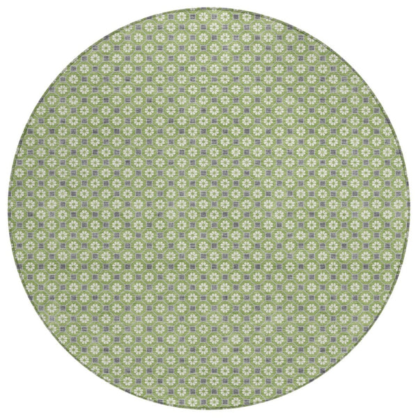 HomeRoots 5' Floral Washable Indoor Outdoor Area Rug - Durable, Stylish, and Easy-Care for Any Space 8' Round 610650