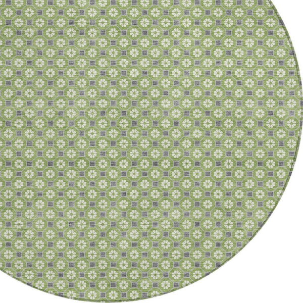 HomeRoots 5' Floral Washable Indoor Outdoor Area Rug - Durable, Stylish, and Easy-Care for Any Space 8' Round 610650
