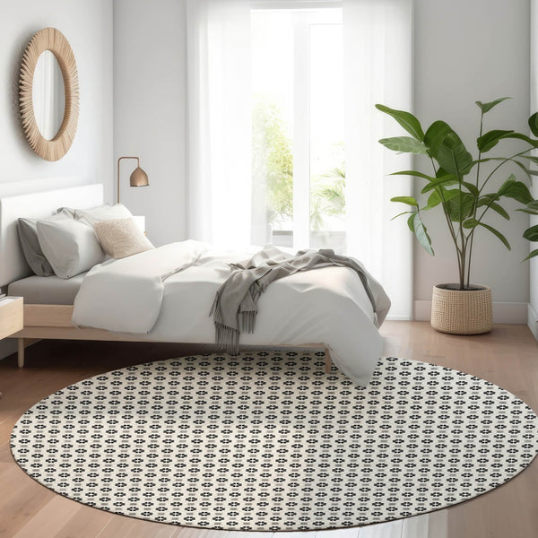 HomeRoots 5' Elegant Ivory and Black Floral Washable Area Rug for Indoor and Outdoor Spaces, Durable Design 8' Round 610656