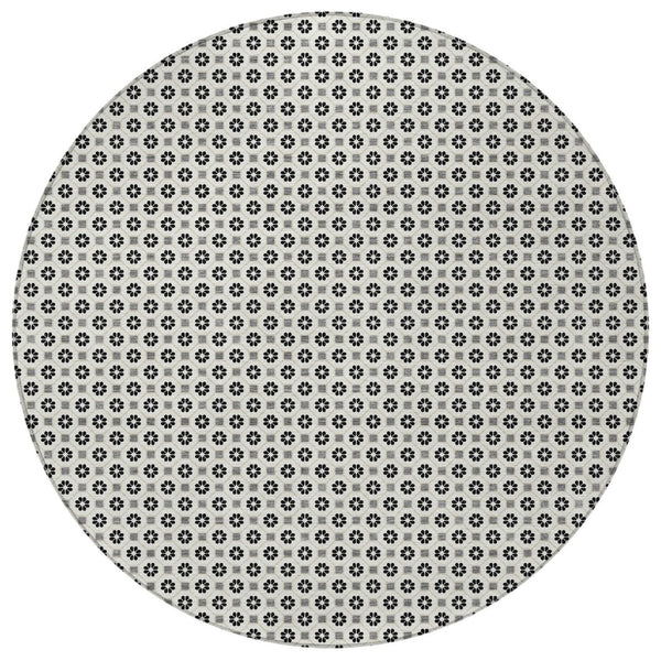 HomeRoots 5' Elegant Ivory and Black Floral Washable Area Rug for Indoor and Outdoor Spaces, Durable Design 8' Round 610656