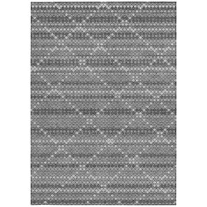 HomeRoots 5' Stylish Gray and Silver Geometric Washable Area Rug for Indoor and Outdoor High-Traffic Spaces 5' X 8' 610710