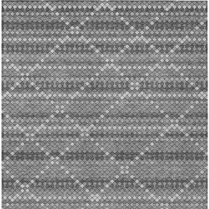 HomeRoots 5' Stylish Gray and Silver Geometric Washable Area Rug for Indoor and Outdoor High-Traffic Spaces 8' X 10' 610712