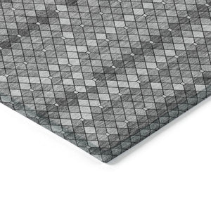 HomeRoots 5' Stylish Gray and Silver Geometric Washable Area Rug for Indoor and Outdoor High-Traffic Spaces 8' X 10' 610712