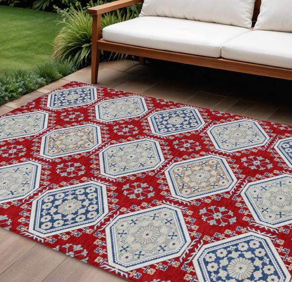 HomeRoots 5' Vibrant Red and Navy Blue Floral Indoor Outdoor Rug - Durable, Washable, Perfect for Any Space 10' X 14' 610774